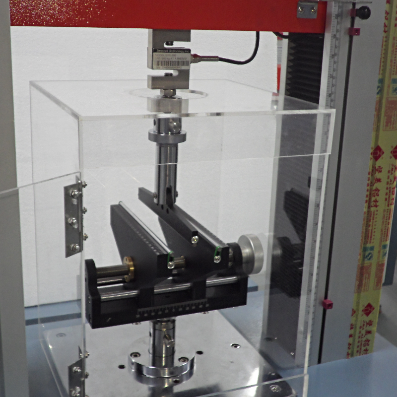 Universal Traction Testing Machine   (1)